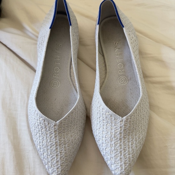 Rothy's Retired Point Salt Honeycomb size 8 - Picture 2 of 5